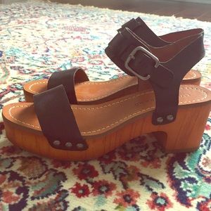 Lucky brand wooden heel sandals